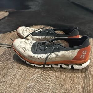 Men’s on cloud Cloudboom shoes